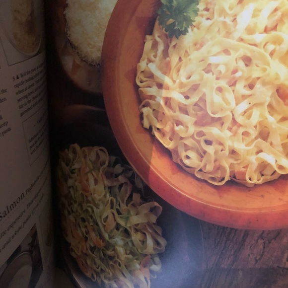 The ULTIMATE Italian cookbook - Picture 2 of 3